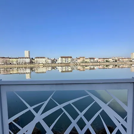 Appartement Le Marbella - T2 - Balcon, Vue Saône, Clim&terracotta